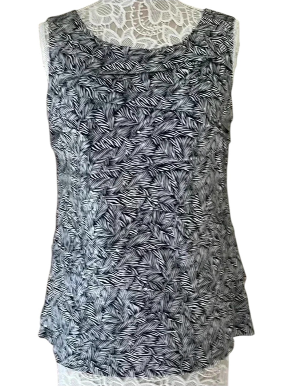 Dressbarn Collection Shell - Picture 3 of 9